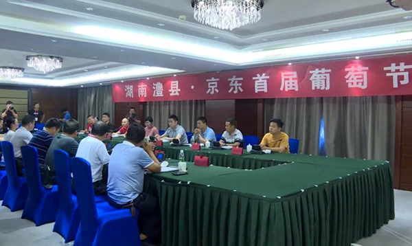 ff306c12cc77455a9b9166f57aff081f.jpg