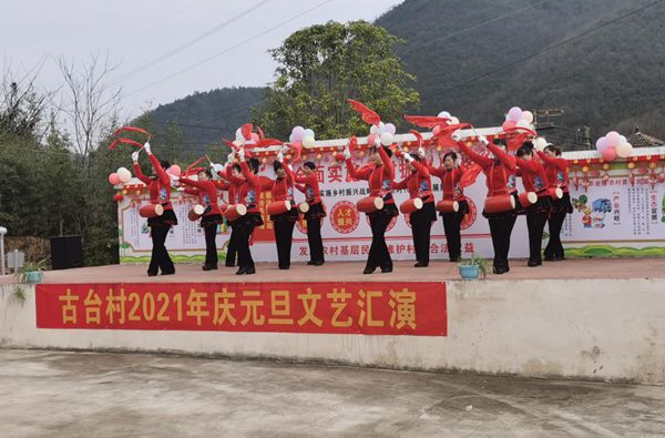 a0a6962eccc04c3992a09f6fd3100fa0.jpg
