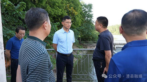deaa5f2600a8404cb19ea7362326dc82.jpg