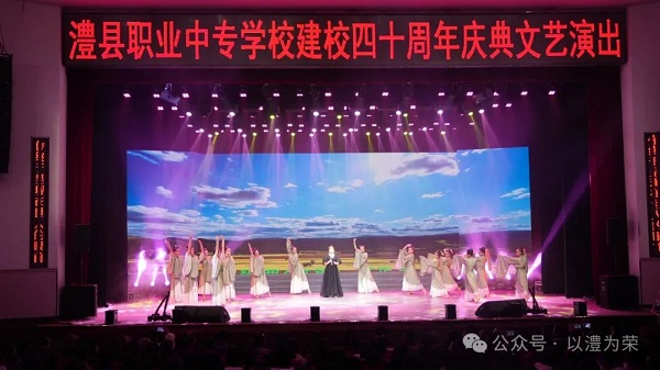 b34d22a05e1c48afa7d7d6faeda1071f.jpg