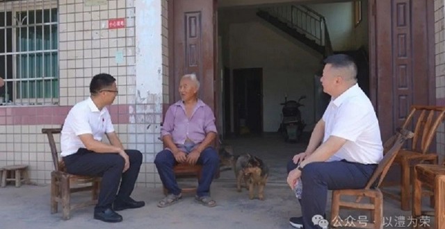 冷亮前往澧西街道讲授专题党课