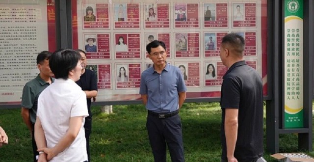王启武调研大气省控监测站点精细化管控工作