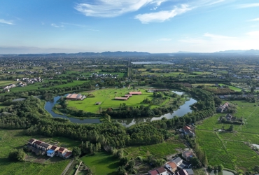 中国最早的城市——城头山遗址