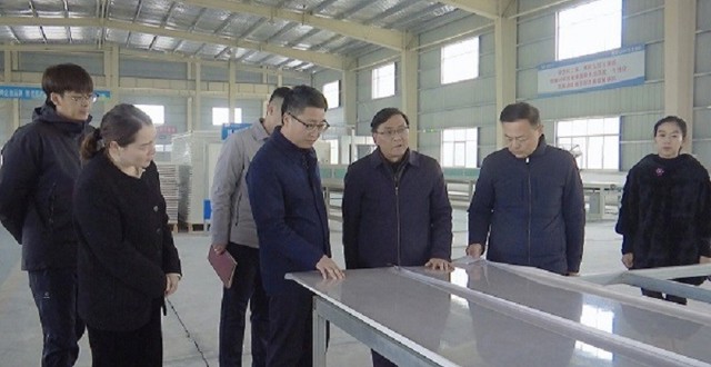 冷亮调研高新区部分工业企业