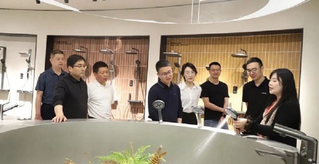 冷亮率队赴广东、浙江开展招商引资考察