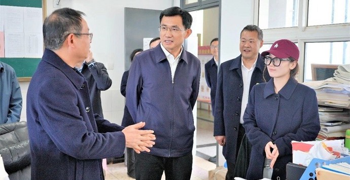 王启武调研高考备考工作