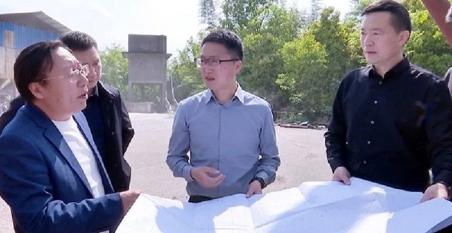 冷亮调研石膏矿采空区治理相关工作