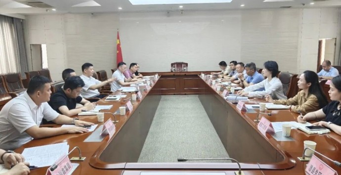 市领导主持召开澧县萌恒第二产业园项目会商会