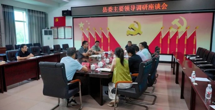 冷亮赴官垸镇调研