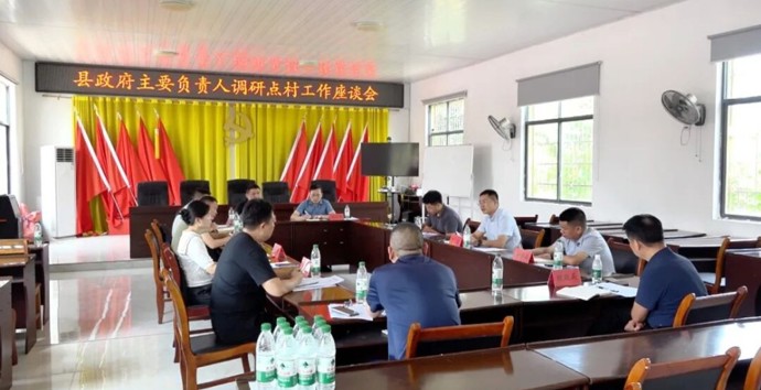 陈溢调研如东镇联系点村工作