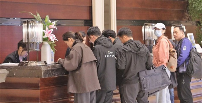 【两会时间】政协澧县第十一届委员会第一次会议参会委员向大会报到